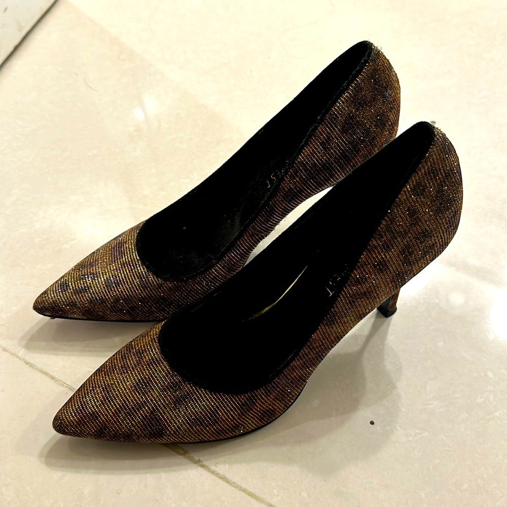 Nine West pumps